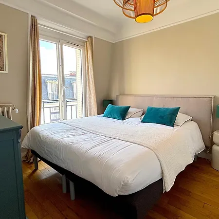 Le Penthouse Murat C