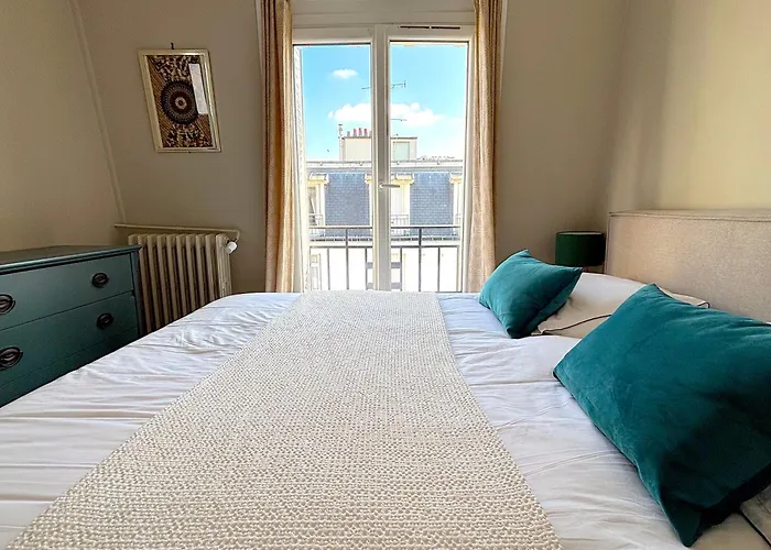 Le Penthouse Murat C パリ